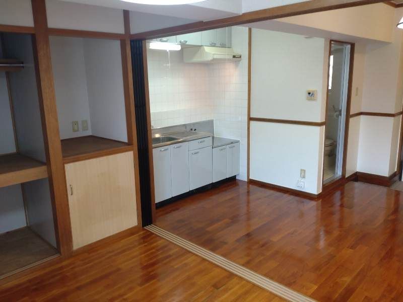 1DK Apartment for Rent in Itoman City, Okinawa - Thumbnail 4