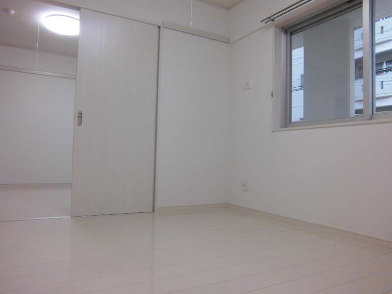 Coral Oomasa 1LDK Apartment for Rent in Itoman, Okinawa - Thumbnail 4