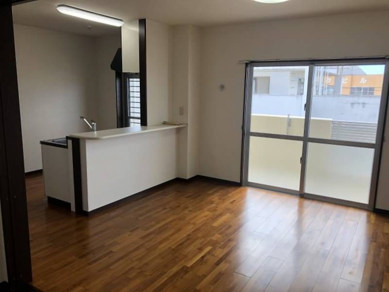 Modern 2LDK Apartment for Rent in Naha, Okinawa - Thumbnail 3