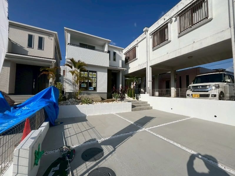 New 4LDK House for Sale in Yomitan Village, Okinawa - Thumbnail 3