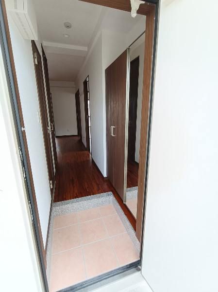 New 2025 3LDK Apartment for Rent in Okinawa City, Misato - Thumbnail 3