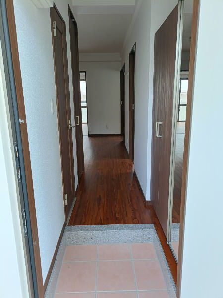 New 2025 3LDK Apartment for Rent in Okinawa City, Misato - Thumbnail 2