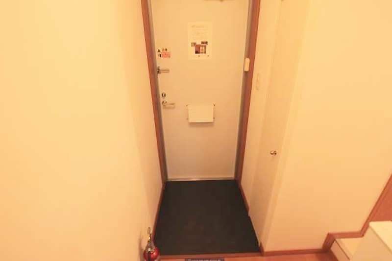 1K Apartment for Rent in Tomigusuku City, Okinawa - Thumbnail 3