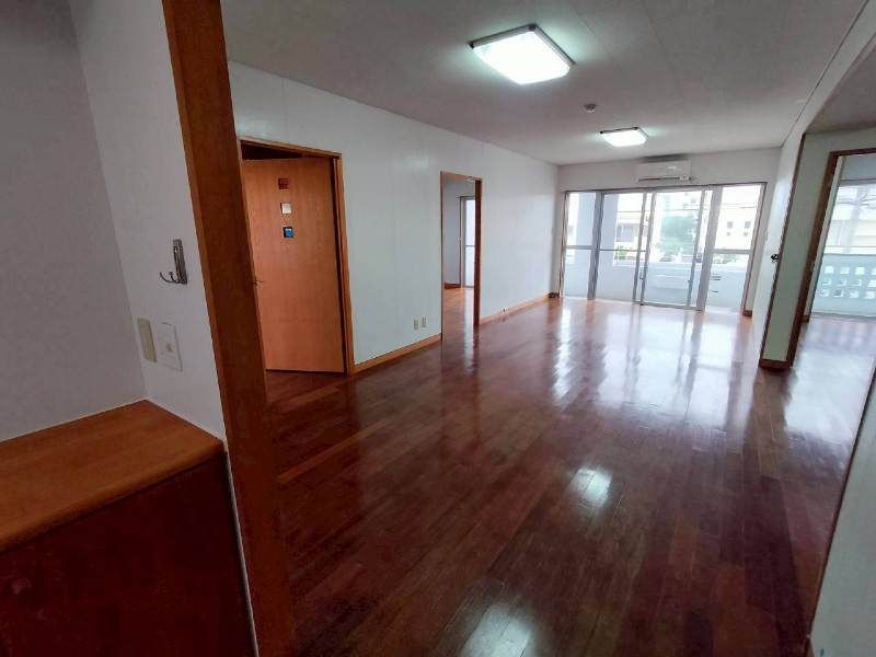 3LDK RC Apartment in Chatan-cho, Okinawa with Ocean View - Thumbnail 3