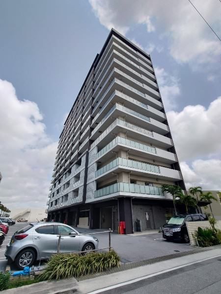 3LDK Apartment in Ginowan City with Ocean View and Parking - Thumbnail 4