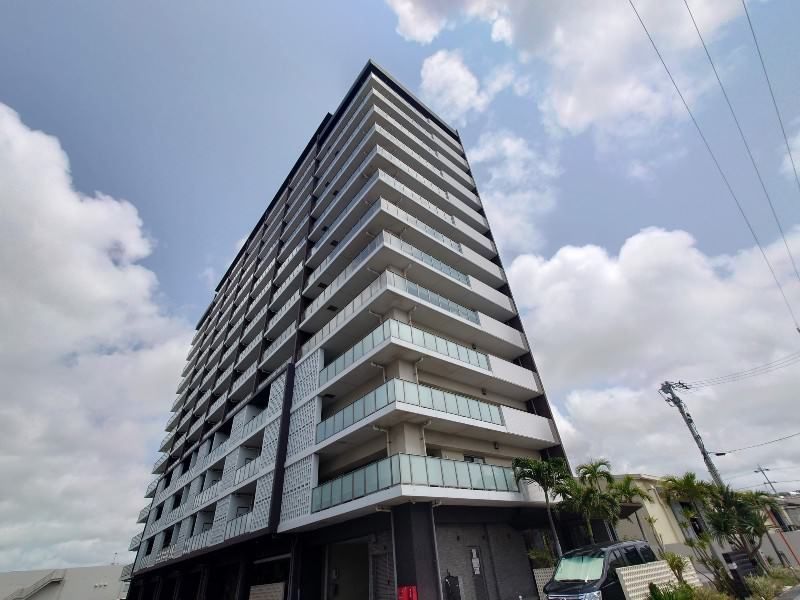 3LDK Apartment in Ginowan City with Ocean View and Parking - Thumbnail 2