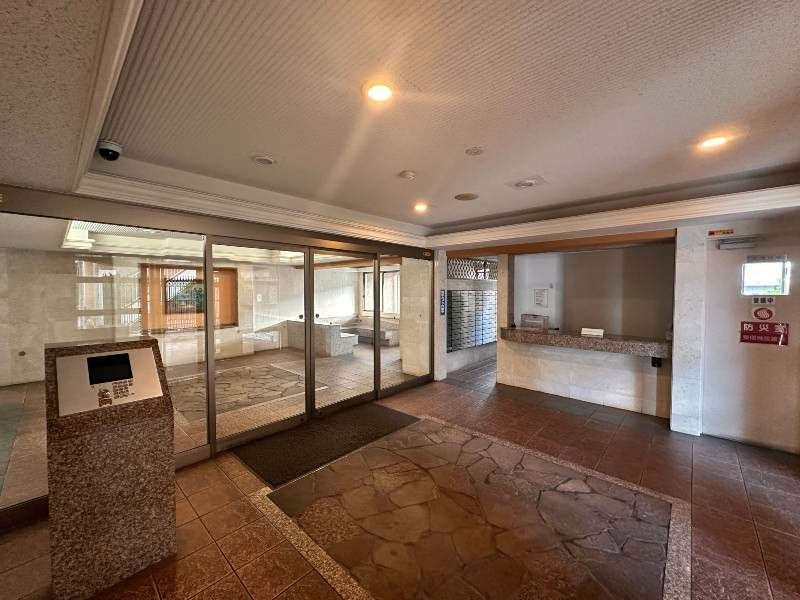 Rent 2LDK Apartment near Akamine Station, Naha with Ocean View - Thumbnail 4