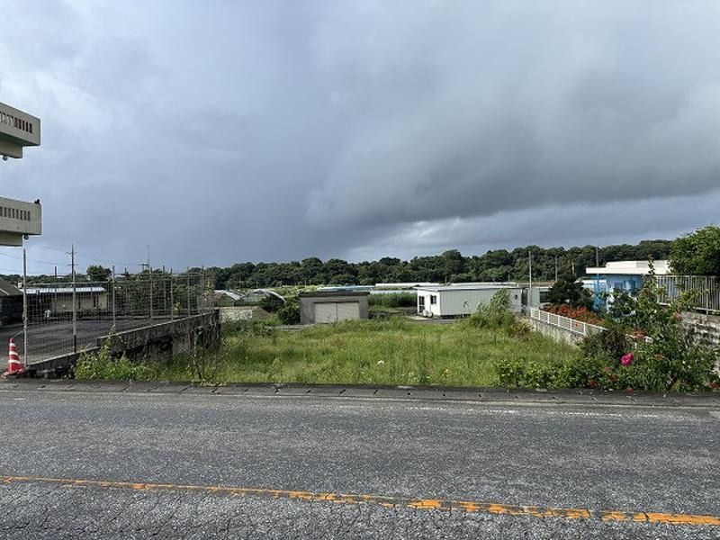 Land for Sale in Maehira, Itoman, Okinawa - 708.4 sqm - Thumbnail 4