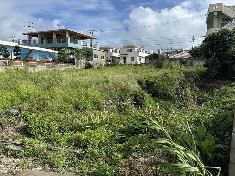 Land for Sale in Maehira, Itoman, Okinawa - 708.4 sqm - Thumbnail 3