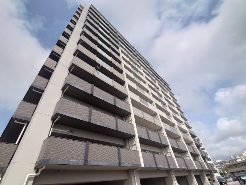 3LDK Apartment for Sale in Ginowan City, Okinawa - Thumbnail 3