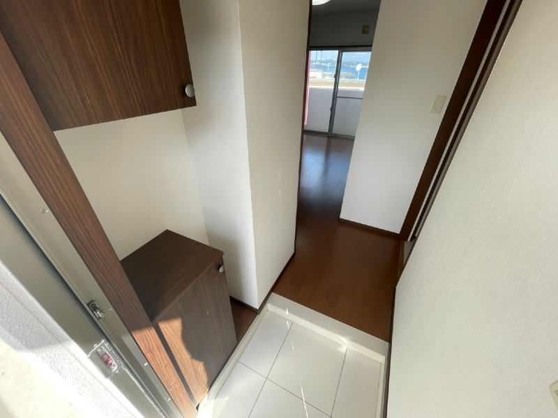 1LDK Designer Apartment for Rent in Nanjo City, Okinawa - Thumbnail 3