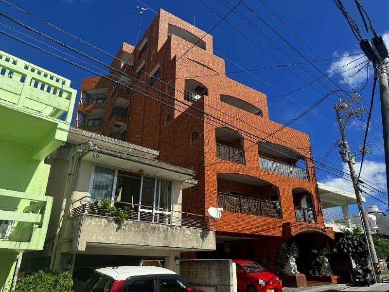 Newly Renovated 1LDK Apartment in Lions Mansion Matsugawa, Naha - Thumbnail 2