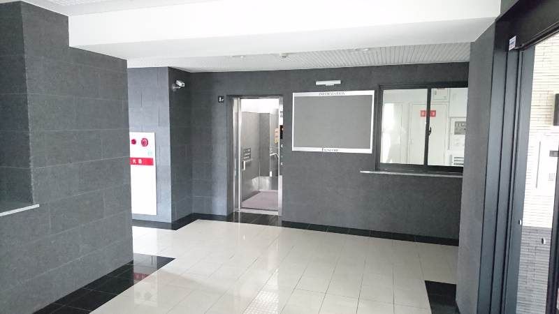 2LDK Corner Apartment with Sea View in Naha's Frescoa Shikina - Thumbnail 3