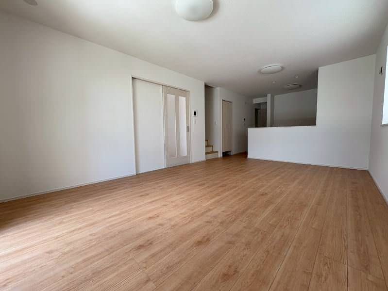 New 2LDK Detached House in Uruma, Okinawa - 92.73 sqm - Thumbnail 4