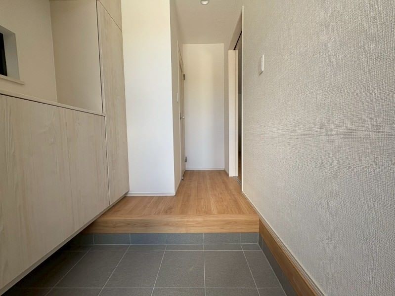 New 2LDK Detached House in Uruma, Okinawa - 92.73 sqm - Thumbnail 3