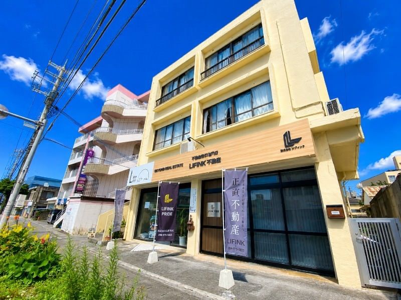 1LDK Apartment for Sale in Naha, Okinawa - 52.69 sqm - Thumbnail 3