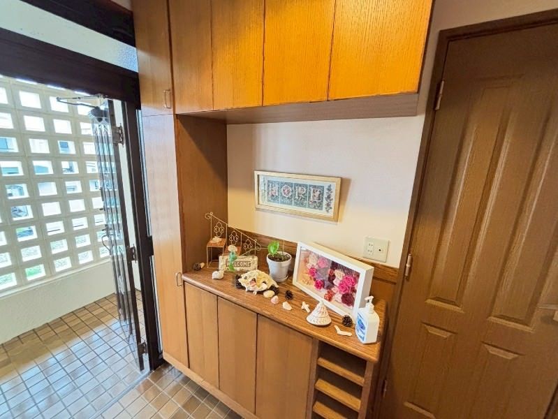 Spacious 4LDK Rental House in Ginowan, Okinawa with 2 Parking - Thumbnail 3