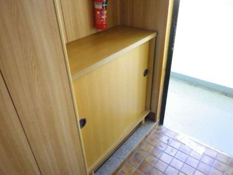3DK Rental Apartment in Ginowan Okinawa - Separate Bath & Toilet - Thumbnail 3