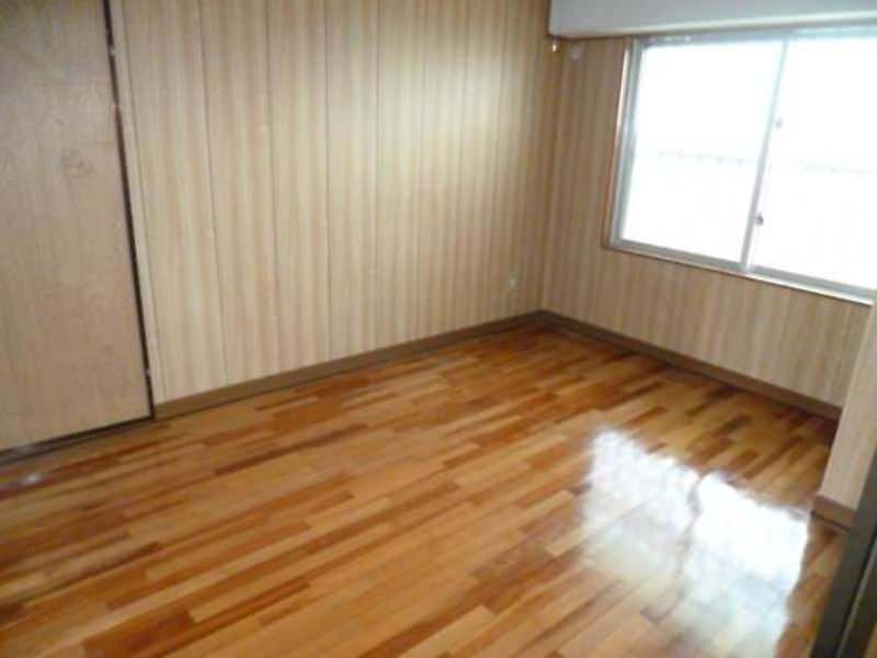 3DK Rental Apartment in Ginowan Okinawa - Separate Bath & Toilet - Thumbnail 4