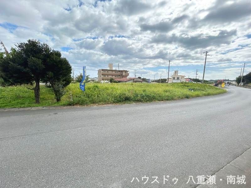 Residential Land Plots for Sale in Tomori, Yaese Town, Okinawa - Thumbnail 2