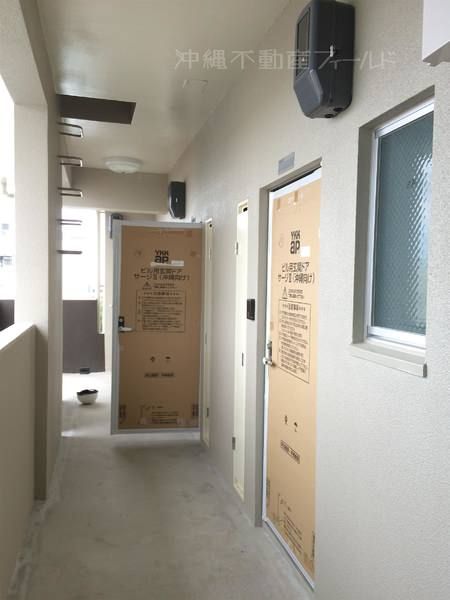 Modern 1K Apartment in Itoman Nishizaki with Free Internet & Auto-Lock - Thumbnail 2