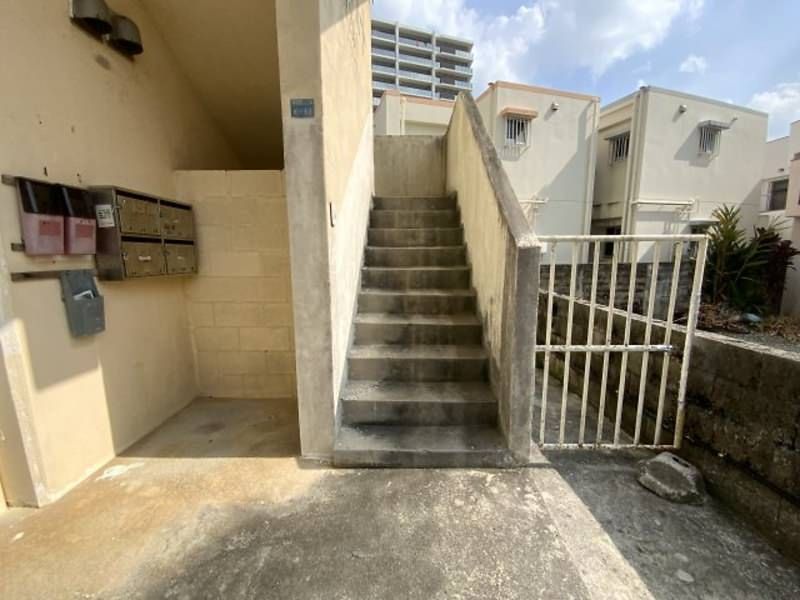 2DK Apartment for Rent in Maebaru, Ginowan, Okinawa - Thumbnail 4