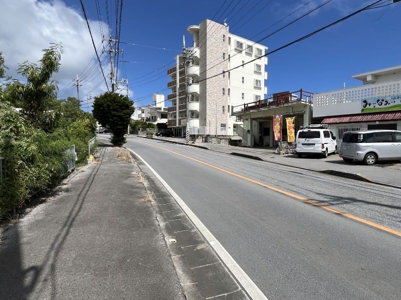 520.52 sqm Land for Sale in Minamiuehara, Nakagusuku Village - Thumbnail 2