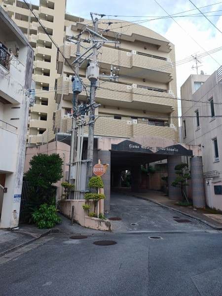3LDK Apartment for Sale in Naha Makishi - Lions Garden Midorigaoka - Thumbnail 2