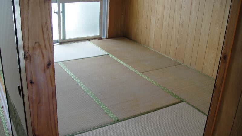 Zaimu Kohagura 2DK Apartment with 2 Free Parking in Naha - Thumbnail 4