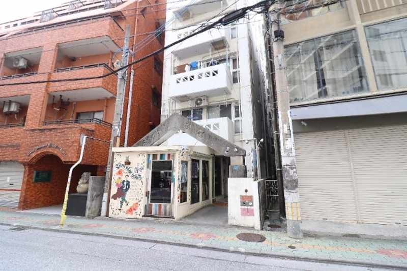 Chatelet Matsuo 2LDK Apartment for Rent in Naha, Okinawa - Thumbnail 2