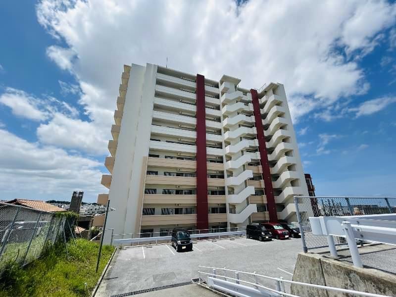 3LDK Rental Apartment in Ginowan, Okinawa with Auto-Lock & Parking - Thumbnail 3