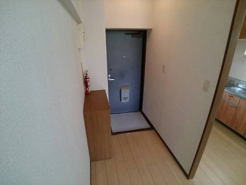 2DK Apartment for Rent in Yonabaru, Okinawa - Thumbnail 4