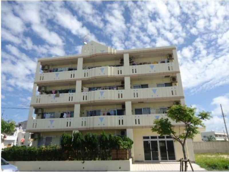 2LDK Apartment for Rent in Itoman, Okinawa - Thumbnail 2