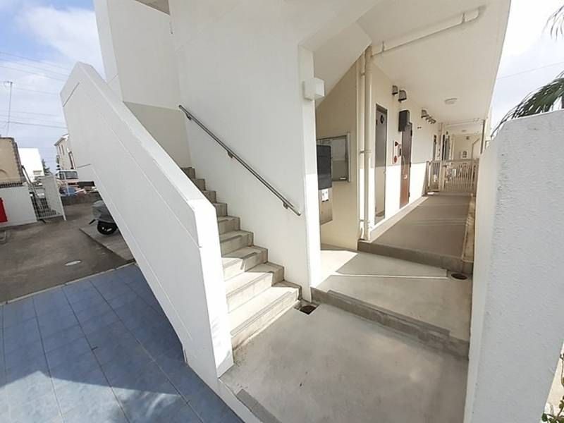 1LDK Apartment for Rent in Nakagusuku Village, Okinawa - Thumbnail 3