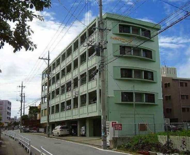 2LDK Apartment for Rent in Ginowan, Okinawa with Free Parking & Internet - Thumbnail 2