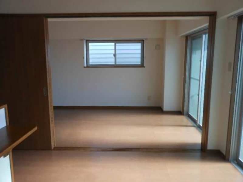 2LDK Apartment for Rent in Ginowan City, Okinawa - Thumbnail 4