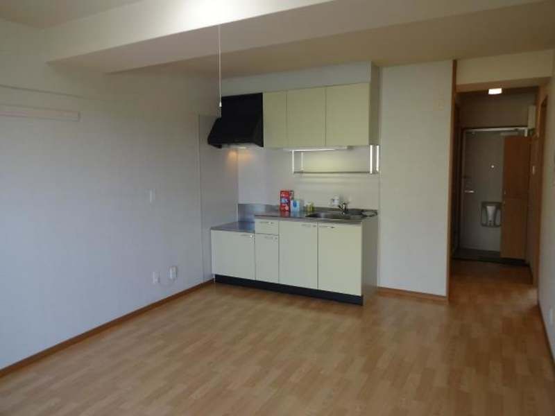 2LDK Apartment for Rent in Yomitan Village, Okinawa with Free Parking - Thumbnail 4