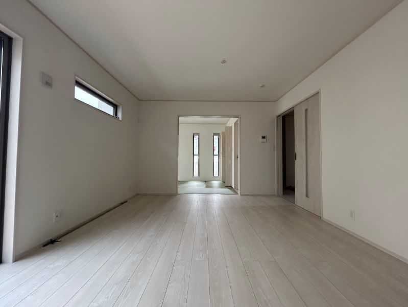 New 4LDK House for Sale in Tomigusuku, Okinawa - Completion 2026 - Thumbnail 4