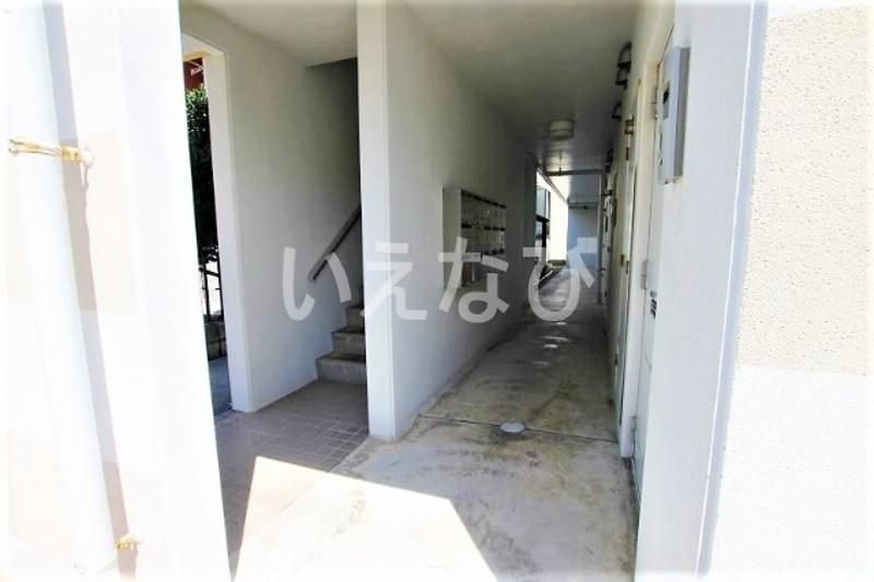1K Apartment for Rent in Mekaru, Naha, Okinawa - 66,000 Yen - Thumbnail 4