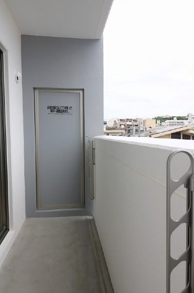 1K Apartment for Rent in Tomigusuku City, Okinawa - Thumbnail 2