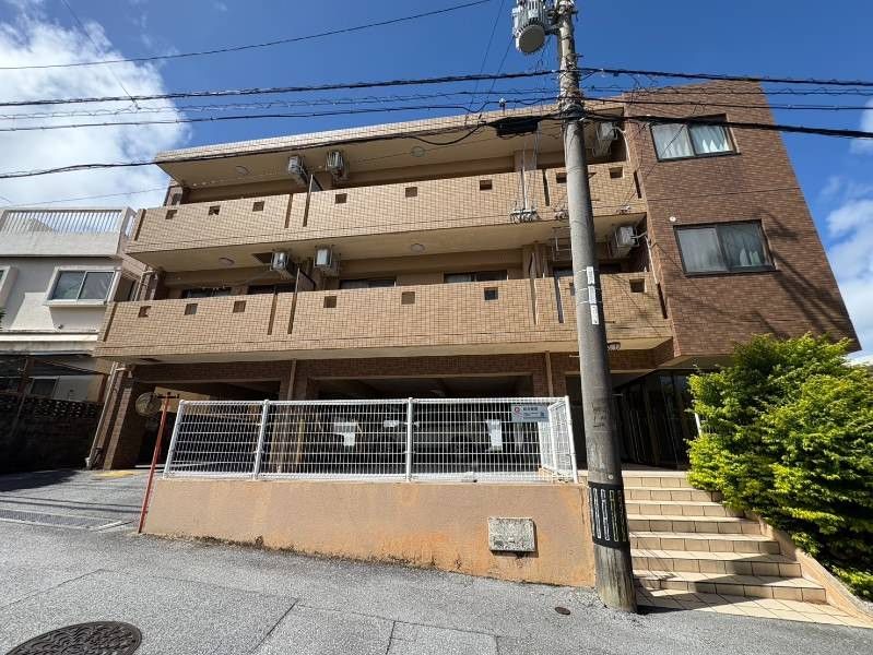 1LDK Apartment for Rent in Igenoko, Ginowan City, Okinawa - Thumbnail 3
