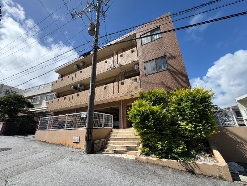 1LDK Apartment for Rent in Igenoko, Ginowan City, Okinawa - Thumbnail 2