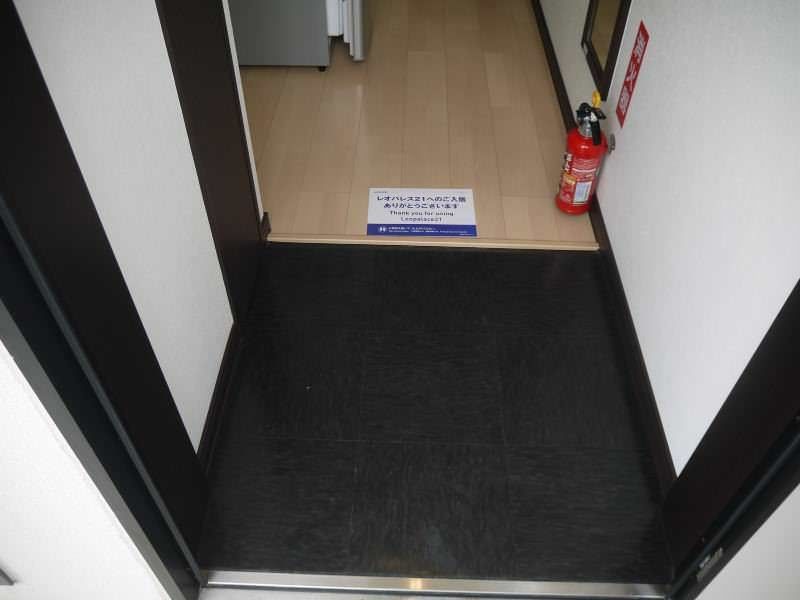 1K Apartment for Rent in Matsushima, Naha, Okinawa - Thumbnail 3