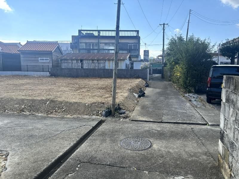 69.4 Tsubo Vacant Land for Sale Near Itoman Rotary, Okinawa - Thumbnail 3