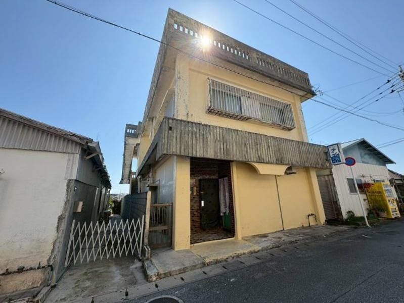 10LDK Commercial-Residential Property for Sale in Okinawa City Misato - Thumbnail 2