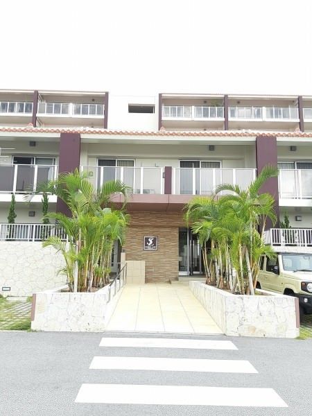 3LDK Apartment for Sale in Shuri, Naha - Near Shuri Castle Park - Thumbnail 2