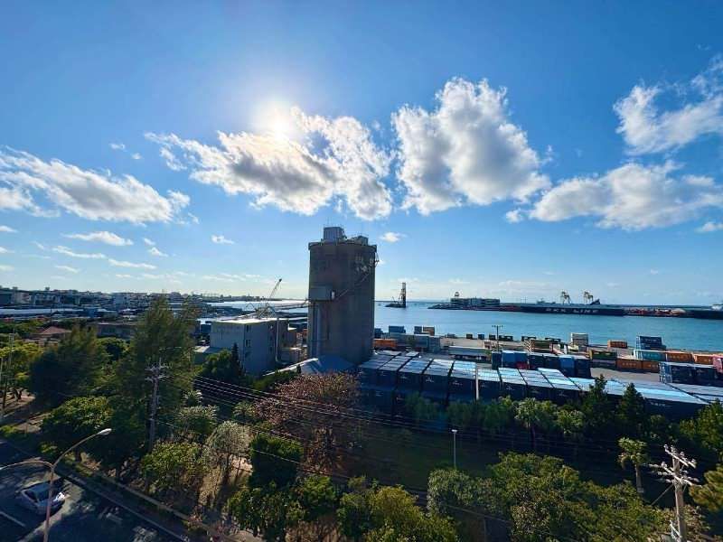Renovated Ocean View 2DK Apartment in Naha, Okinawa - Thumbnail 4