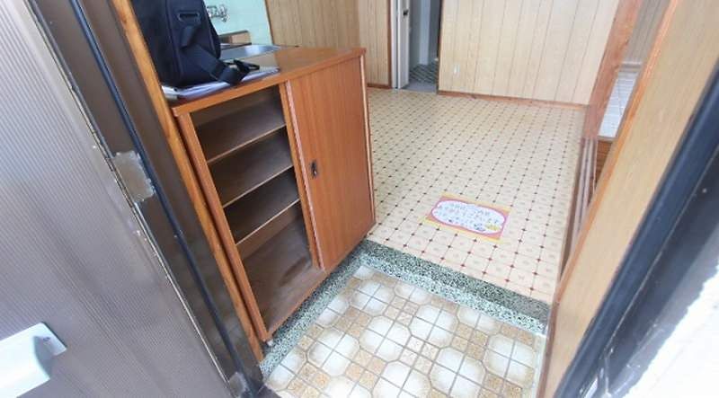 Matsutakeso 202 2DK Apartment for Rent in Urasoe, Okinawa - Thumbnail 2