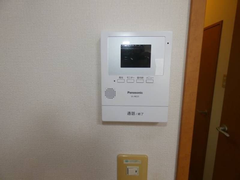 1K Apartment for Rent in Ameku, Naha, Okinawa - 43,000 Yen - Thumbnail 2