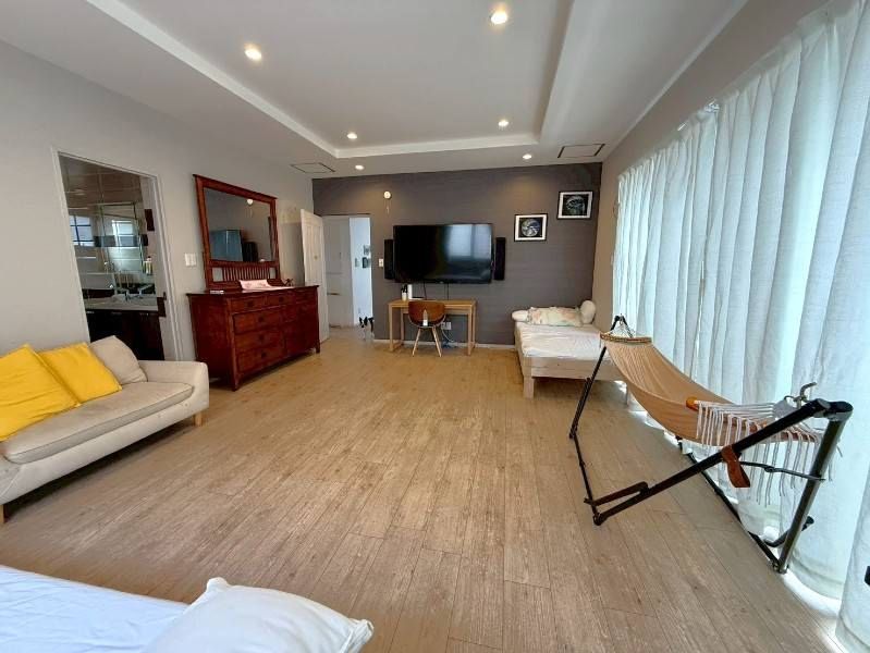 Spacious 4LDK RC House with Private Gym in Okinawa City - Thumbnail 4